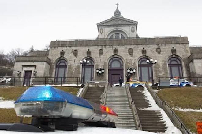 Montreal priest stabbed while celebrating morning mass, suffers minor injuries